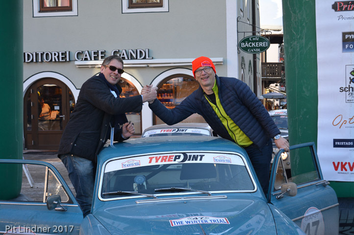 DSC_0052_web_web pit