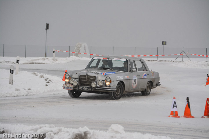 DSC_0210_web_web pit