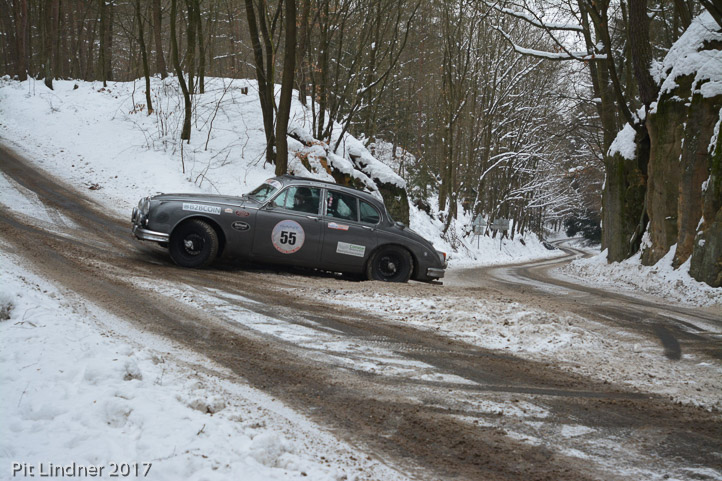 DSC_0261_web_web pit