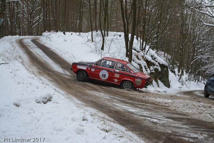 DSC_0330_web_web pit