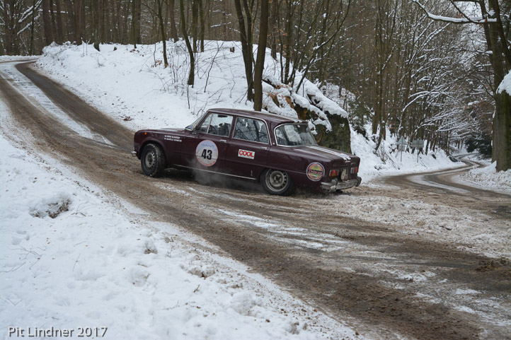 DSC_0381_web_web pit