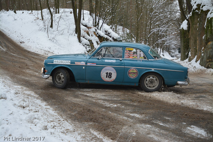 DSC_0685_web_web pit