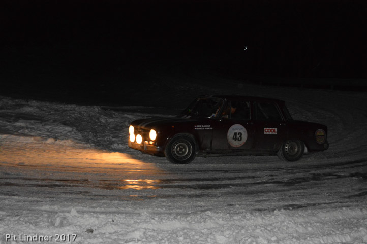 #SC_0138_web_web pit